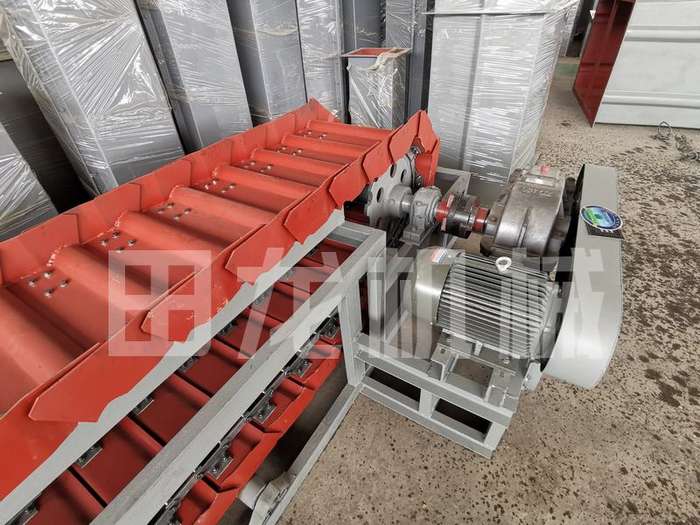 鱗板機(jī)裝車(chē)發(fā)貨展示圖